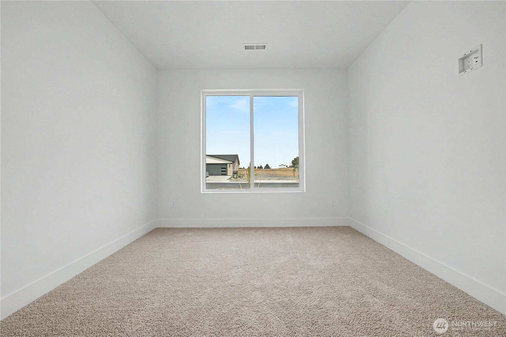 703 N Street Property Photo 21