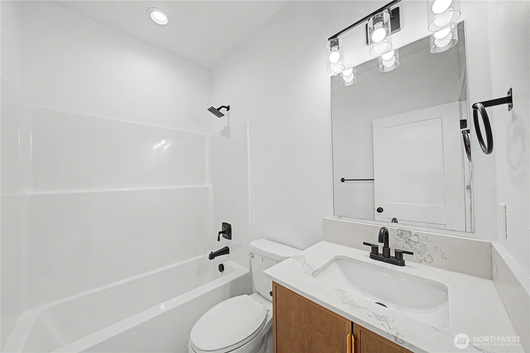 703 N Street Property Photo 23