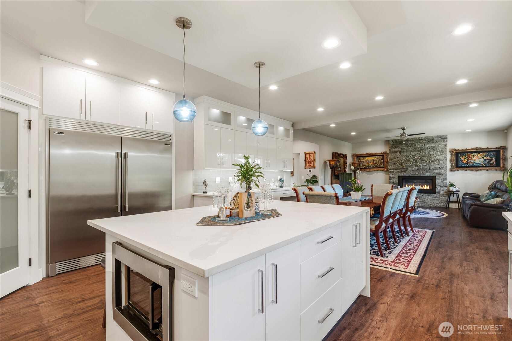 5315 Coastal Loop Property Photo 4
