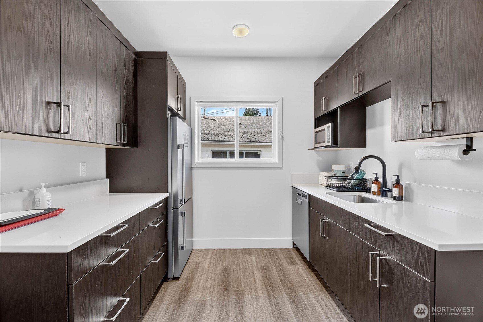 5639 California Avenue Property Photo 13