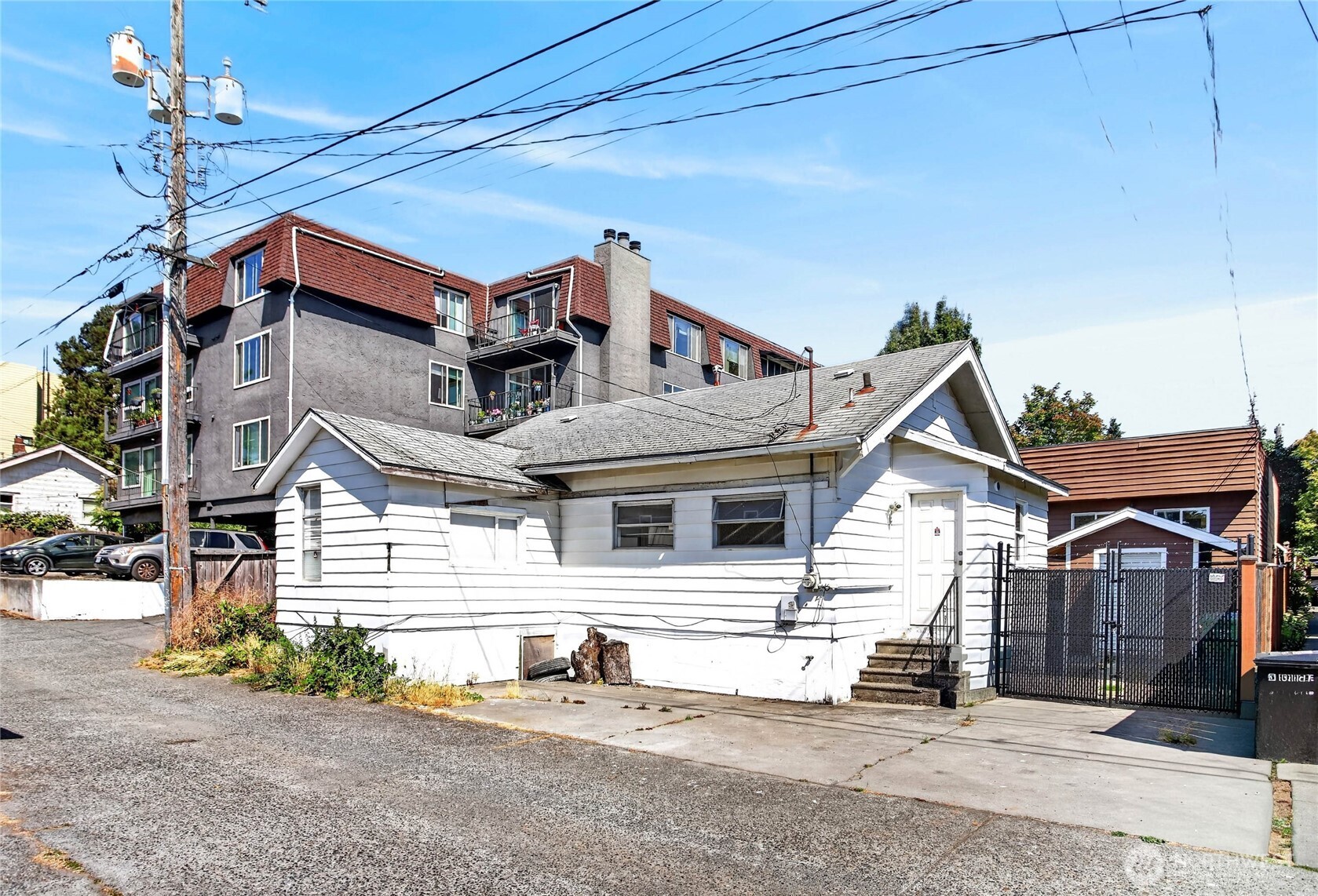 5639 California Avenue Property Photo 17