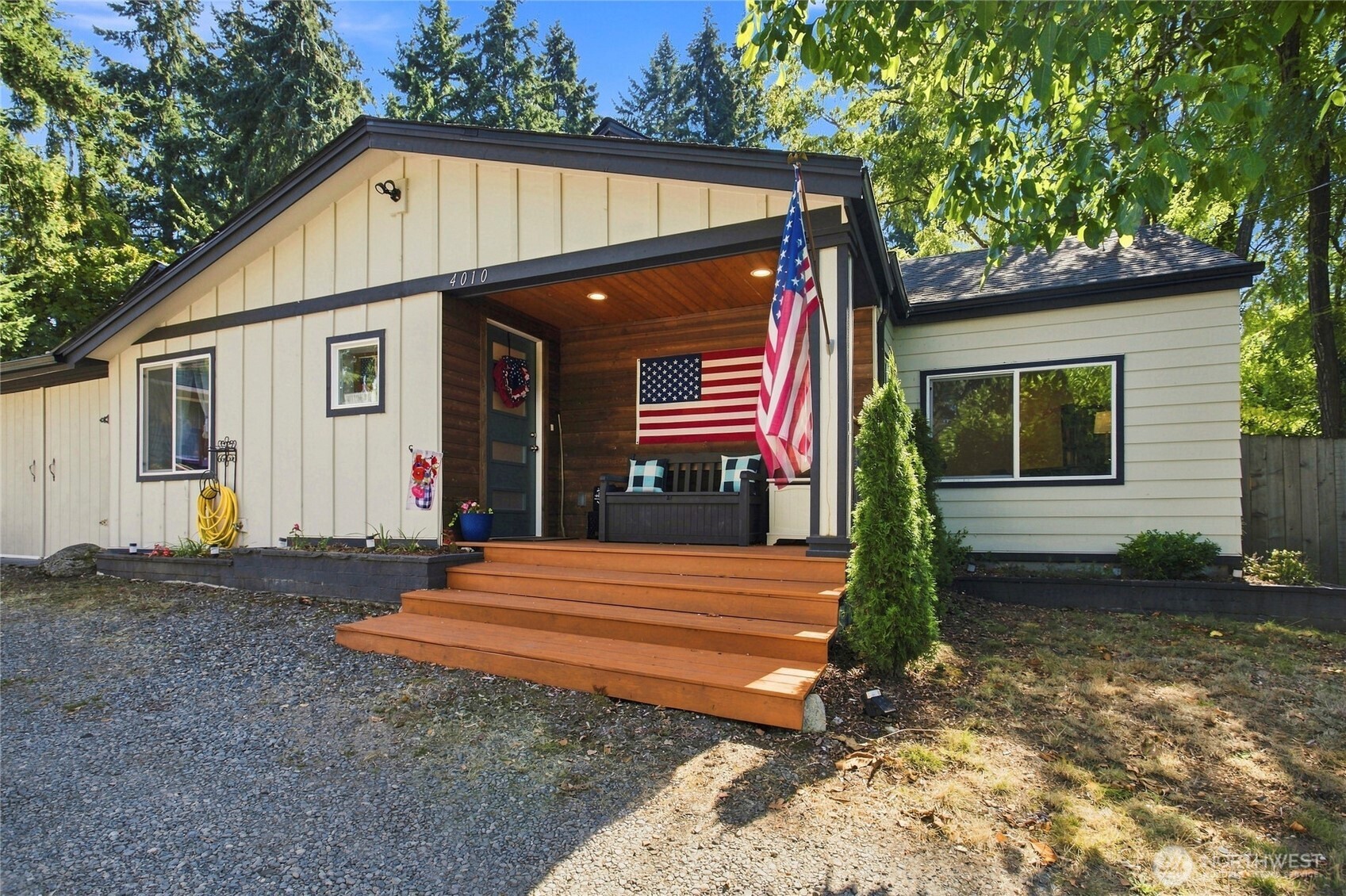 4010 82nd Avenue Property Photo 3