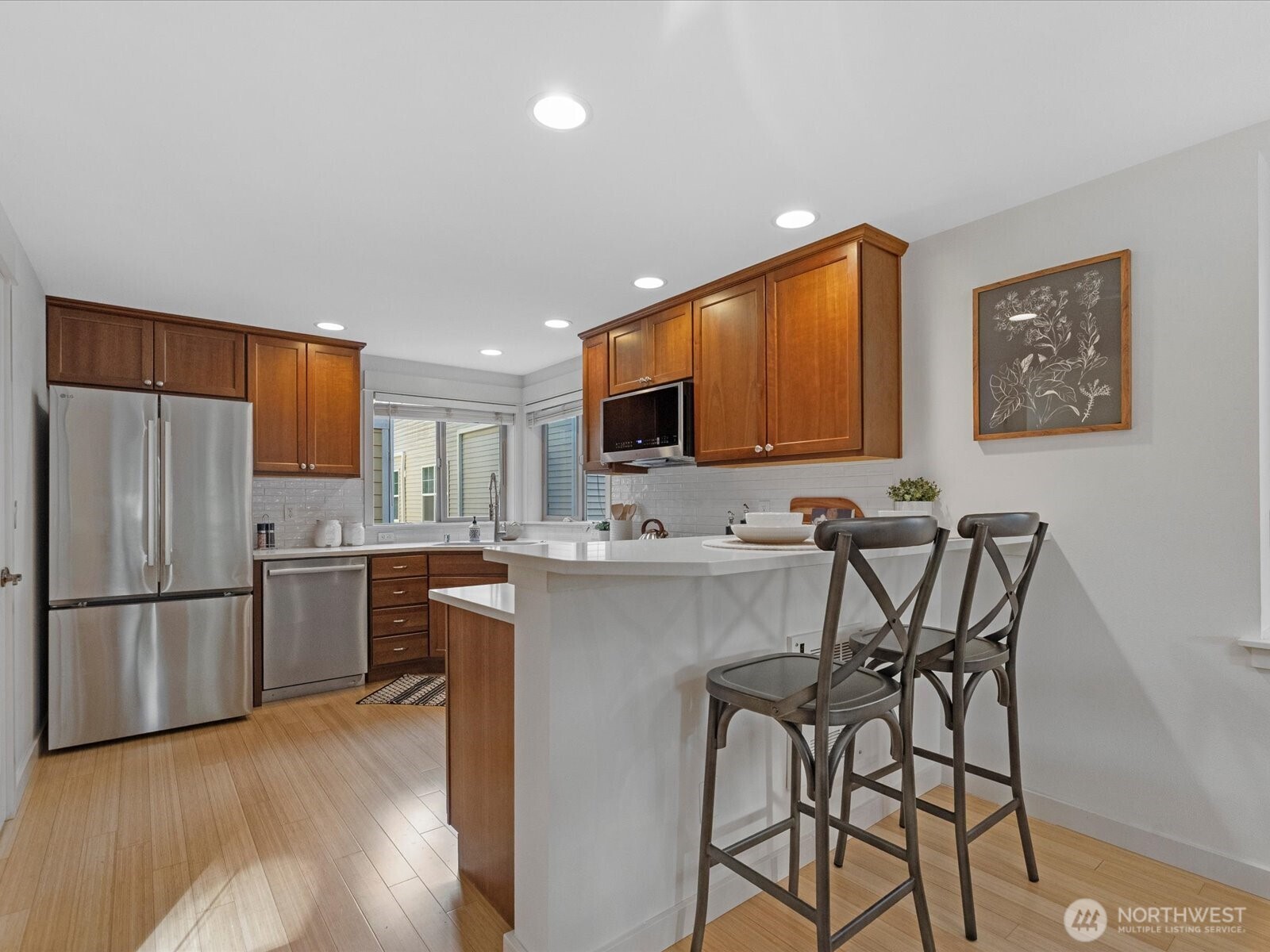 8554 A Mary Avenue Property Photo 3