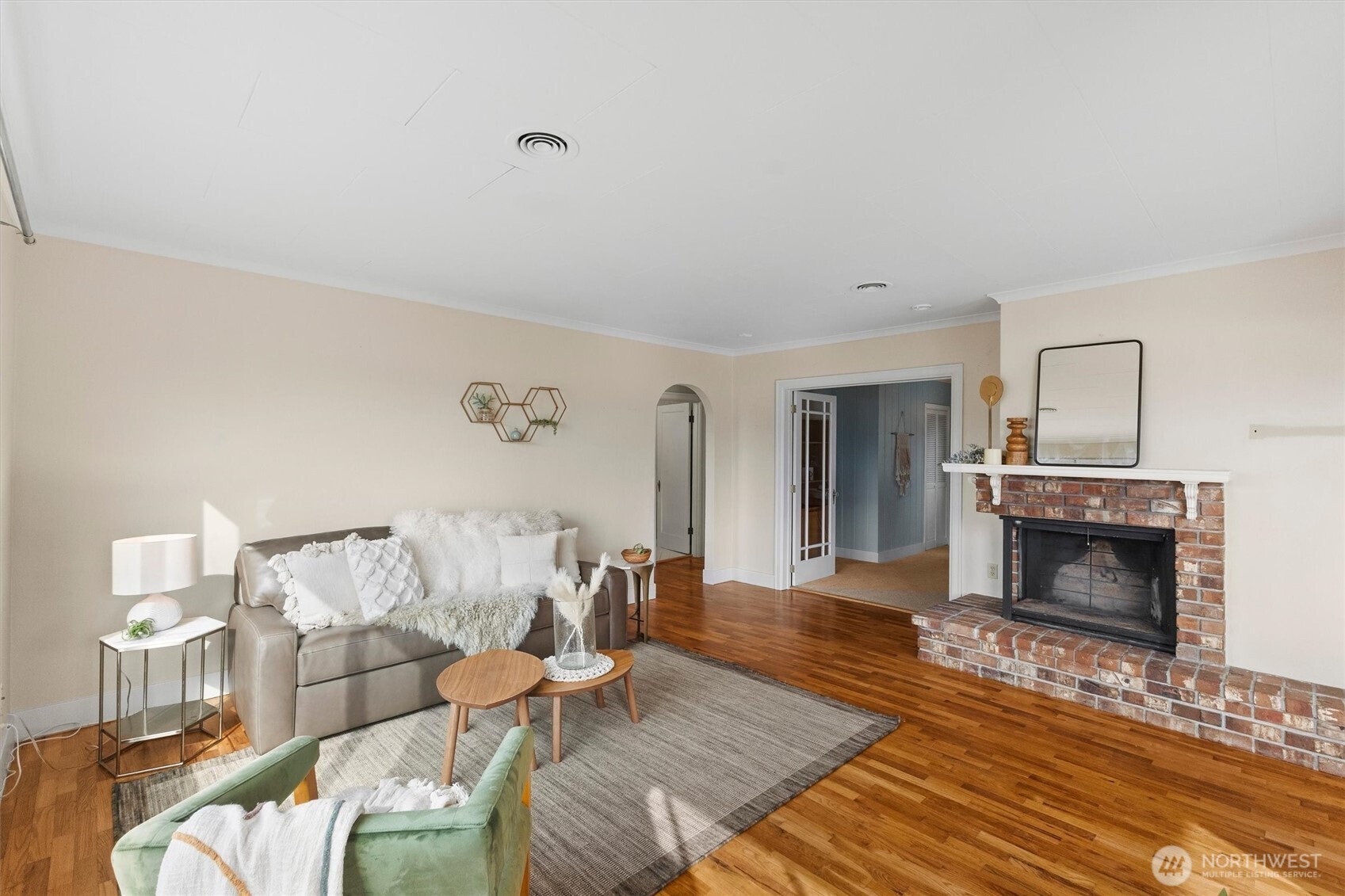 419 Northshore Drive Property Photo 6