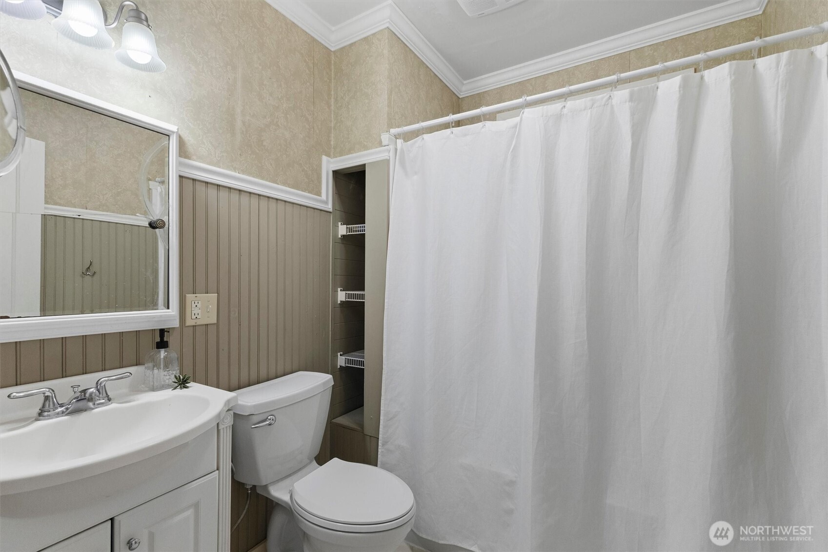 419 Northshore Drive Property Photo 22
