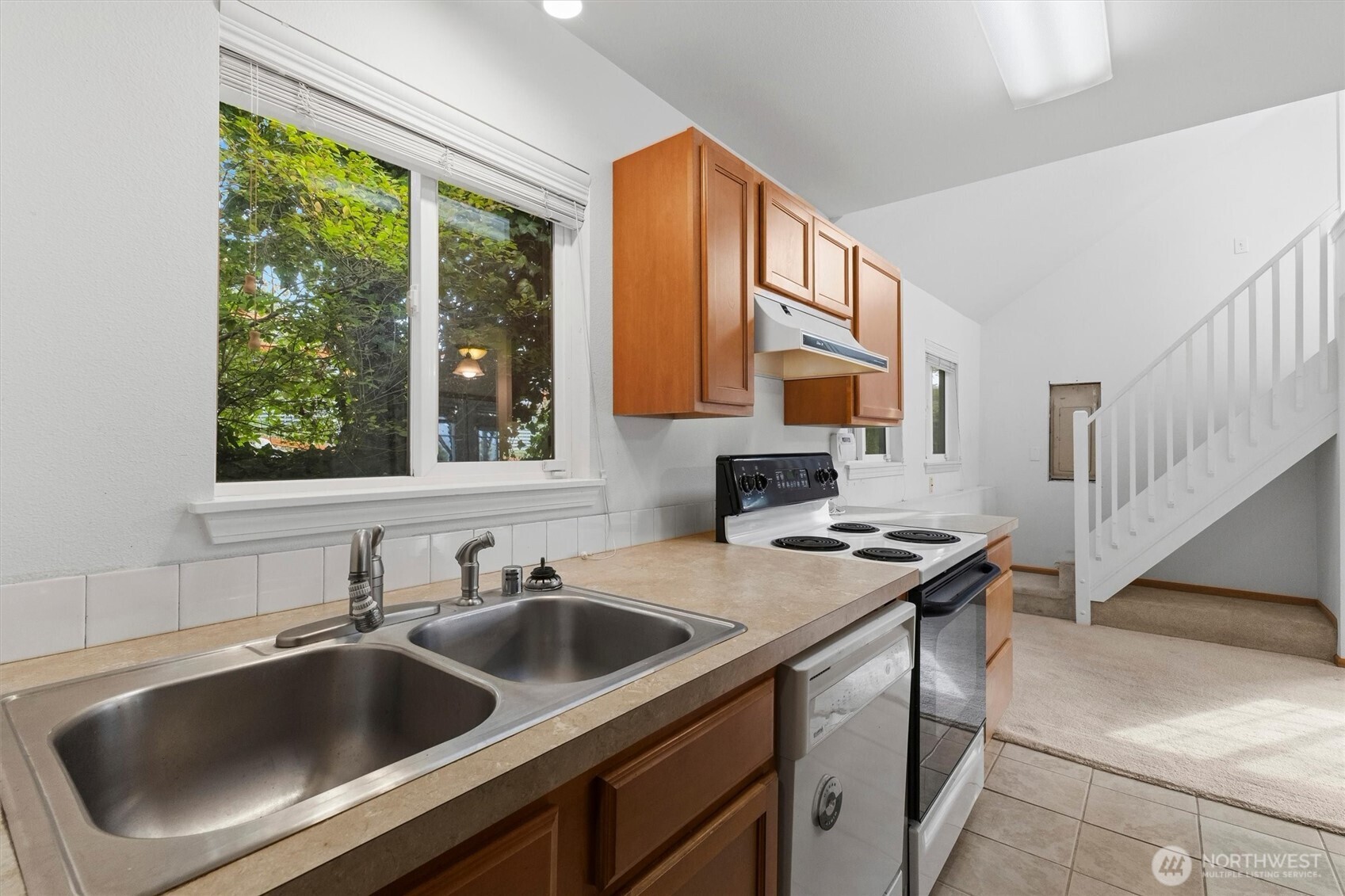 419 Northshore Drive Property Photo 33