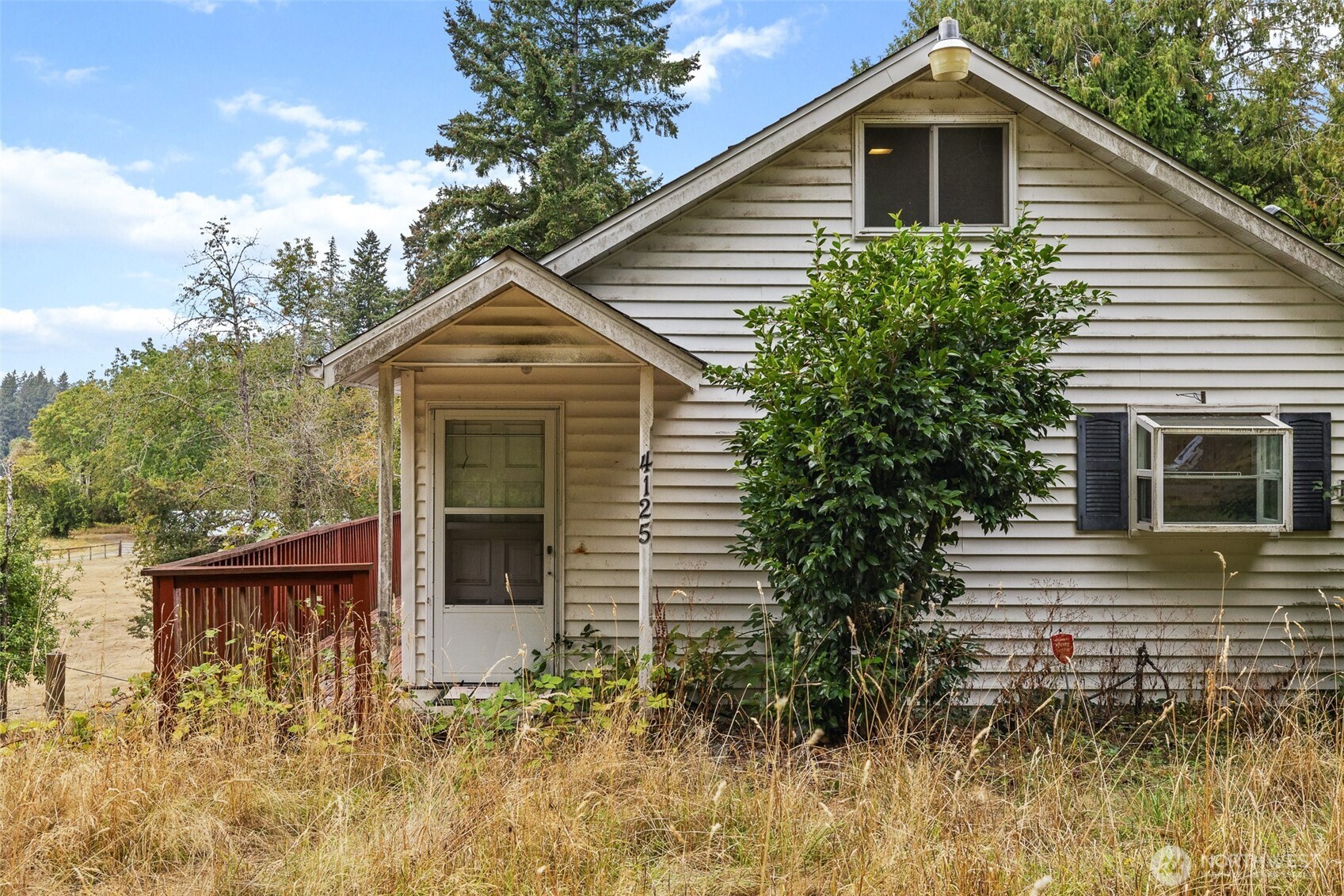 4125 Tracyton Beach Road Property Photo 3