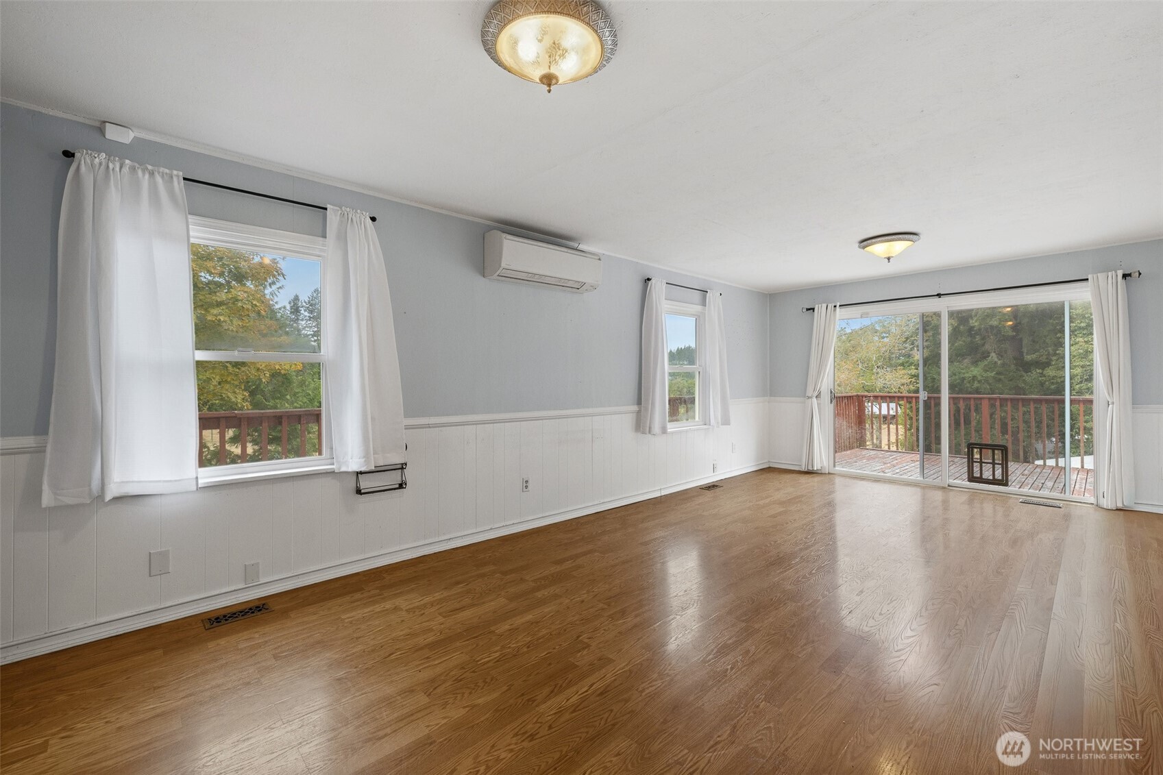 4125 Tracyton Beach Road Property Photo 5