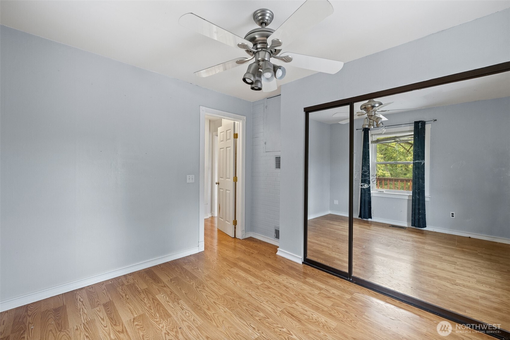 4125 Tracyton Beach Road Property Photo 11