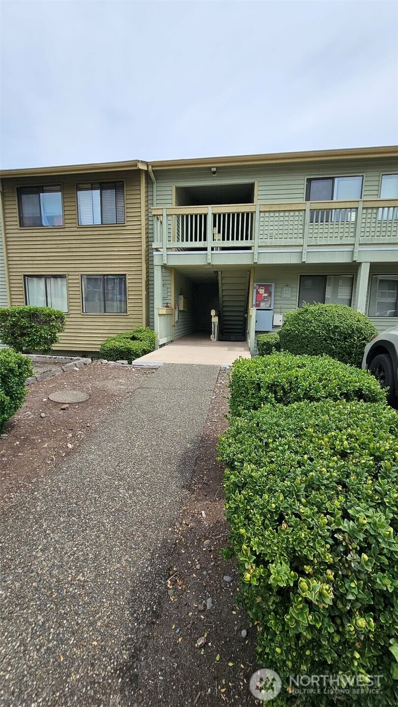 1750 W Sunn Fjord Lane G101 Property Photo 2