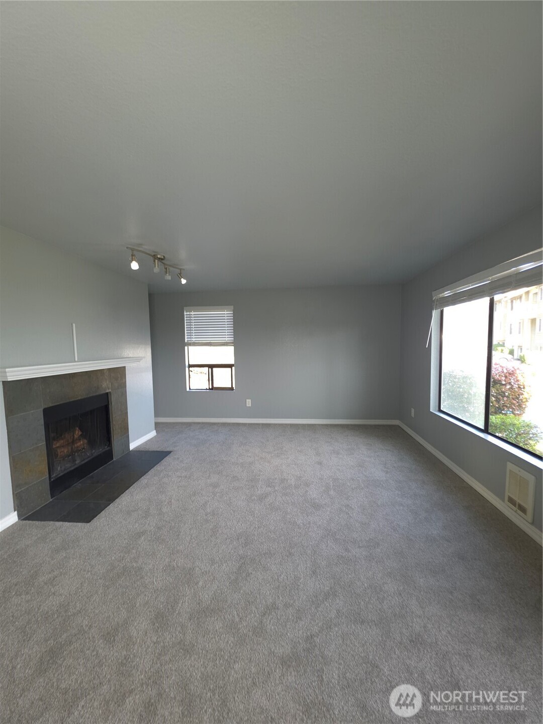 1750 W Sunn Fjord Lane G101 Property Photo 8