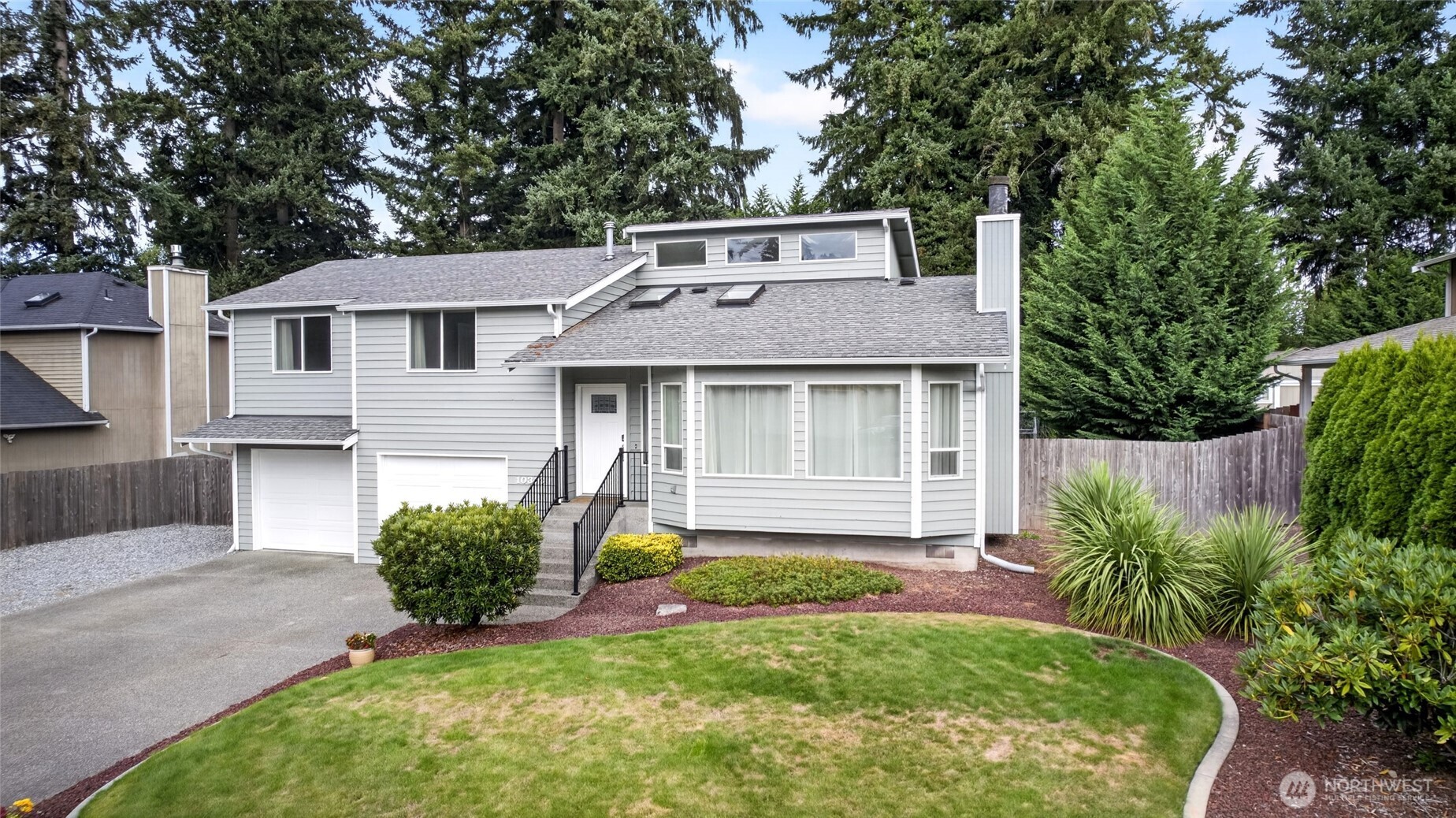 10313 148th Street Ct Property Photo 4