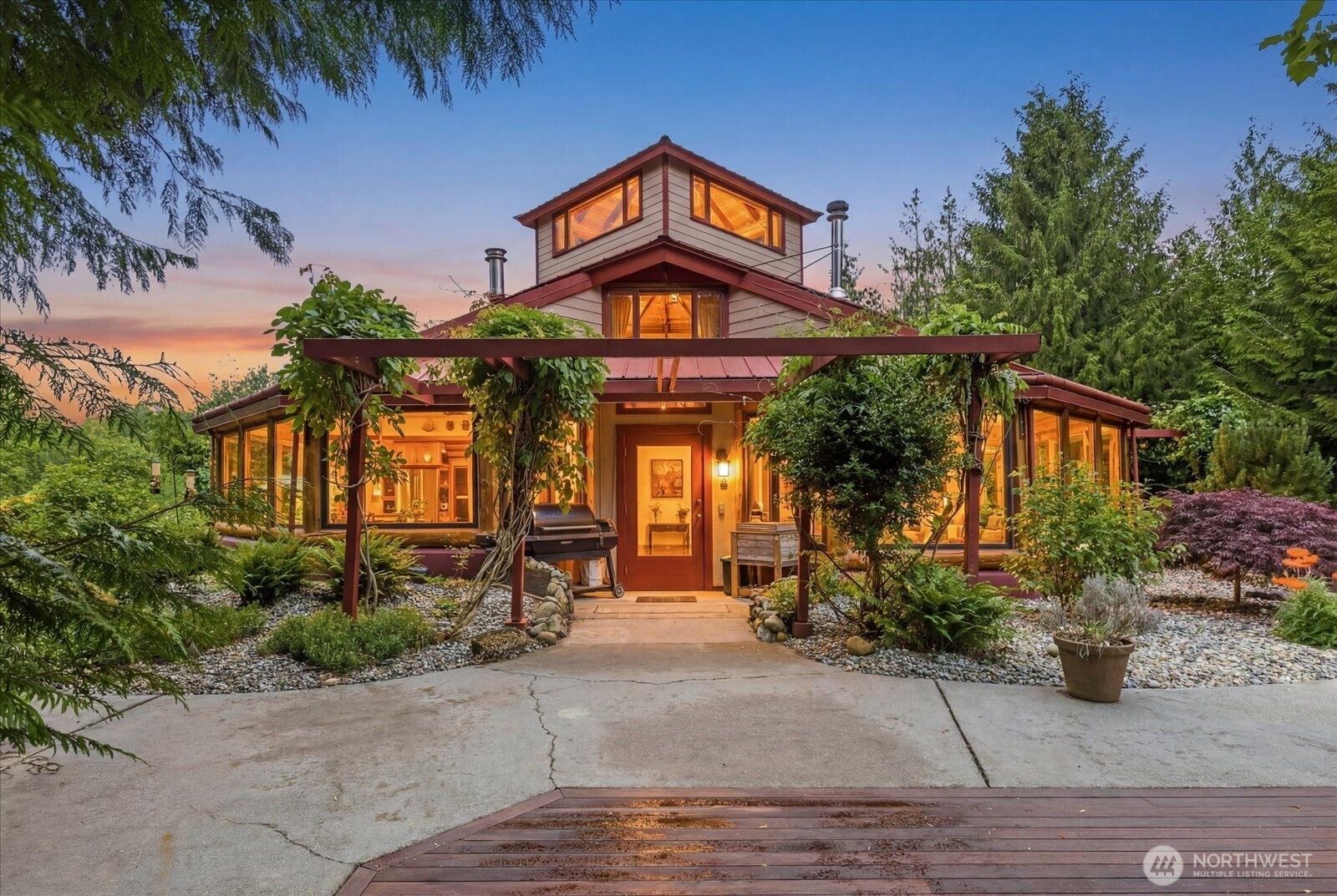 27346 Lake Cavanaugh Road Property Photo 1