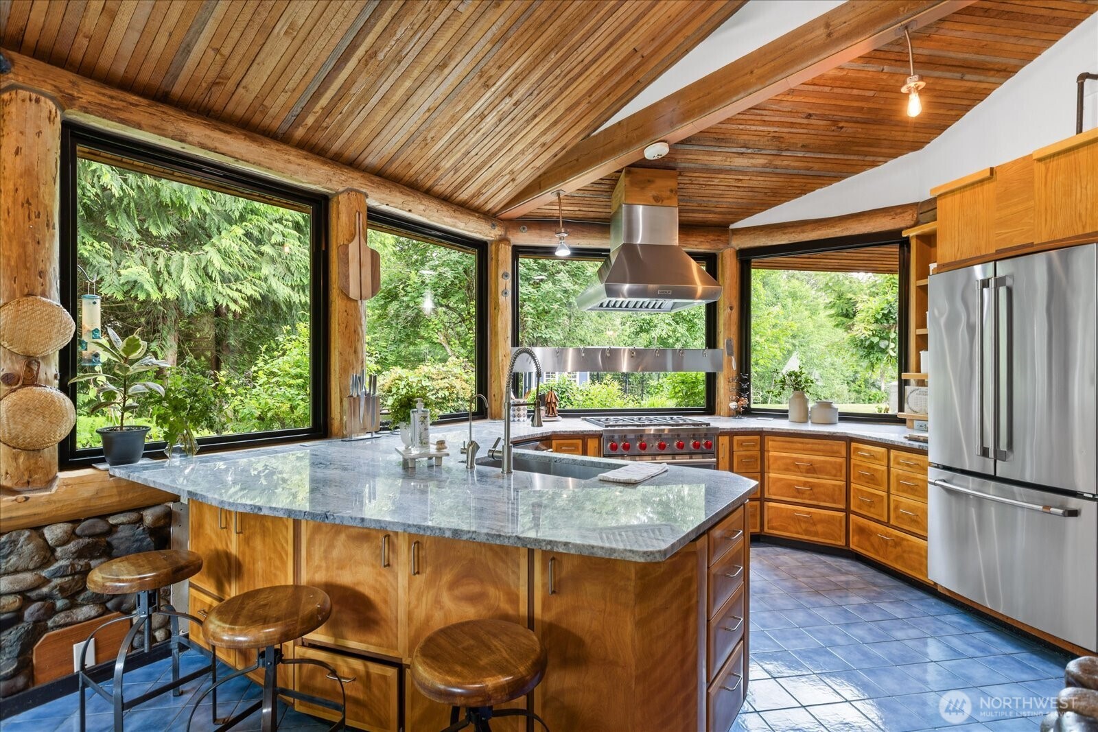 27346 Lake Cavanaugh Road Property Photo 8