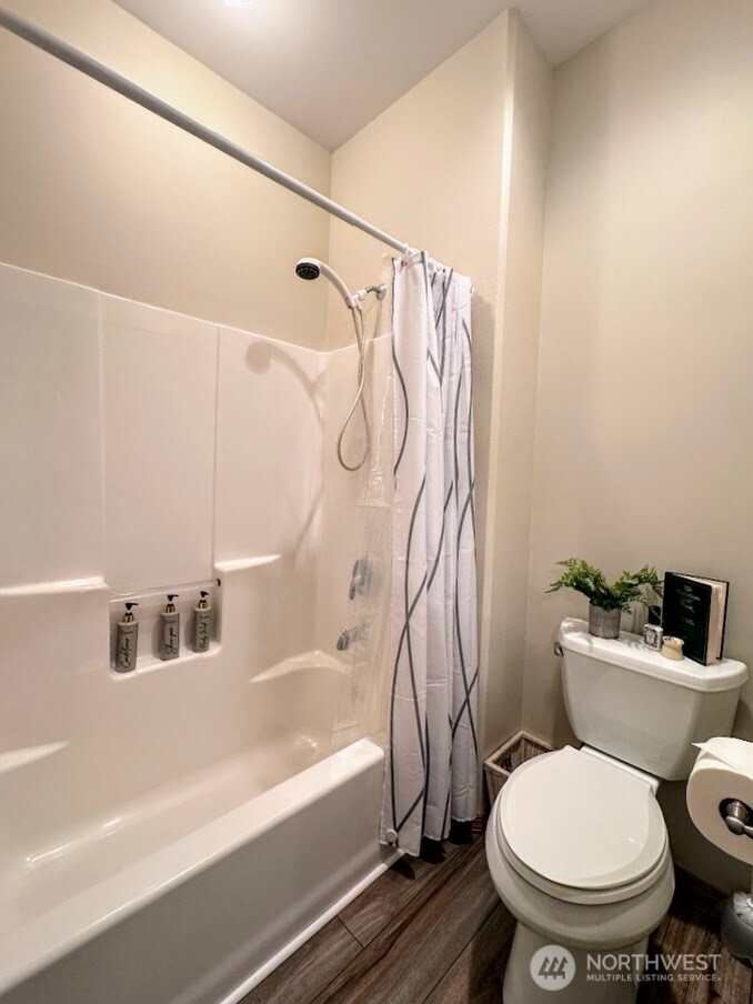 108 N Western Avenue Property Photo 18