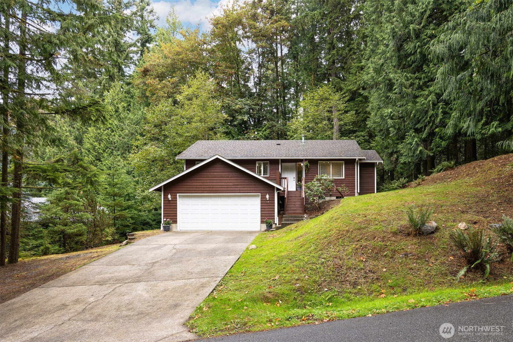 13 Rocky Ridge Drive Property Photo 3