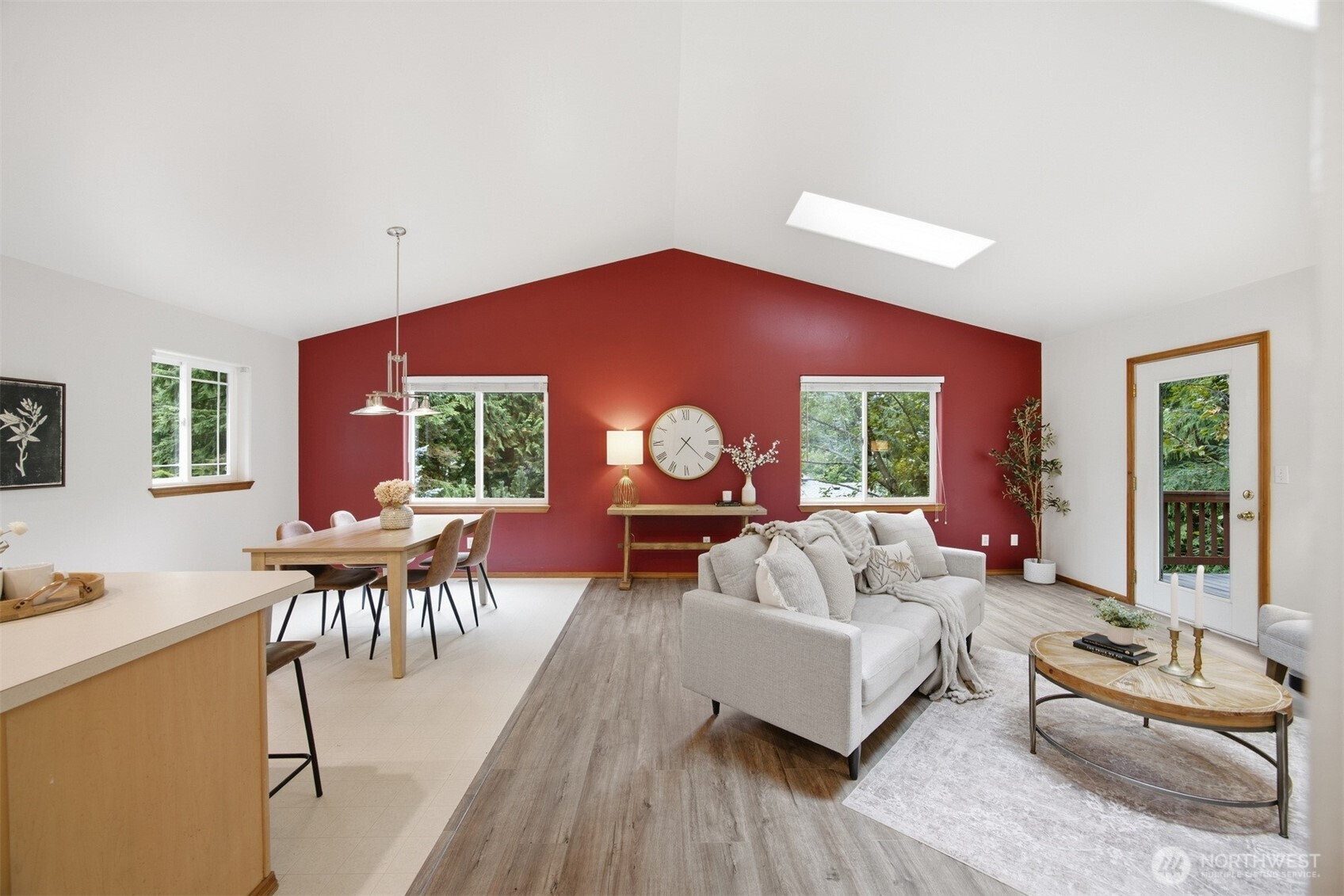 13 Rocky Ridge Drive Property Photo 8