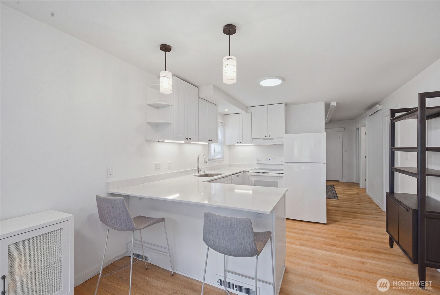 4259 Greenwood Avenue Property Photo 12
