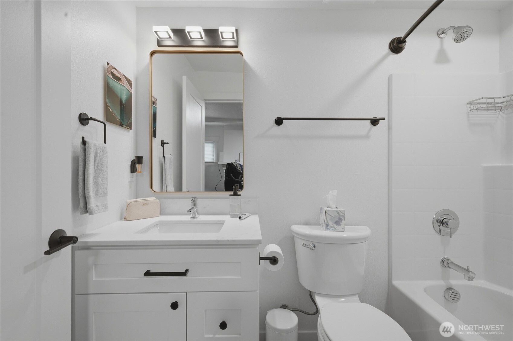 4259 Greenwood Avenue Property Photo 14