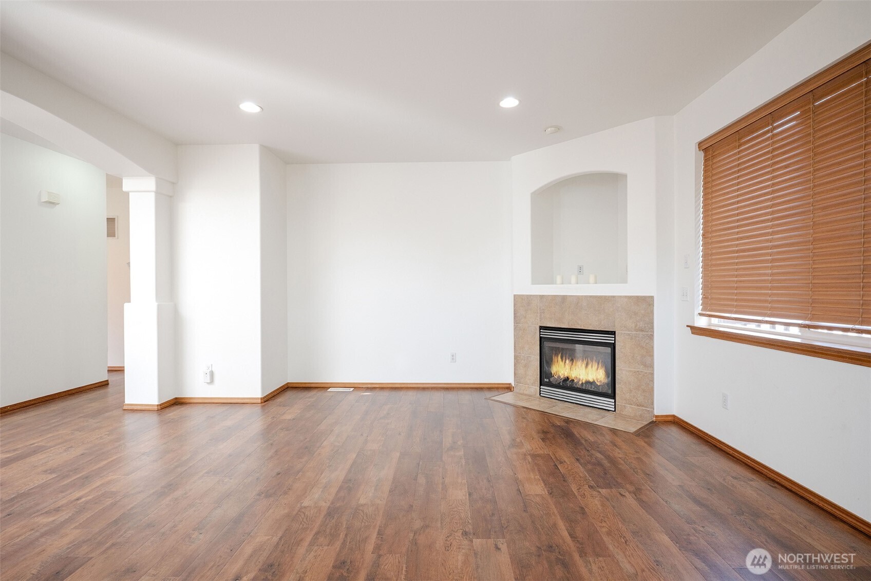 12721 51st Avenue Property Photo 4