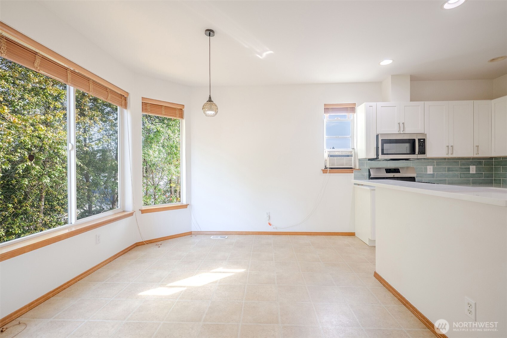 12721 51st Avenue Property Photo 5