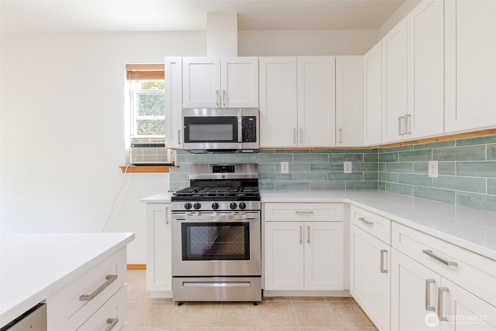 12721 51st Avenue Property Photo 9