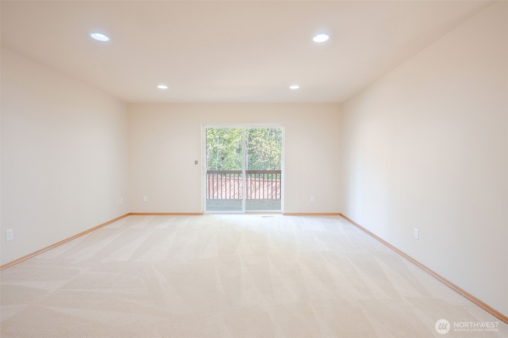 12721 51st Avenue Property Photo 24