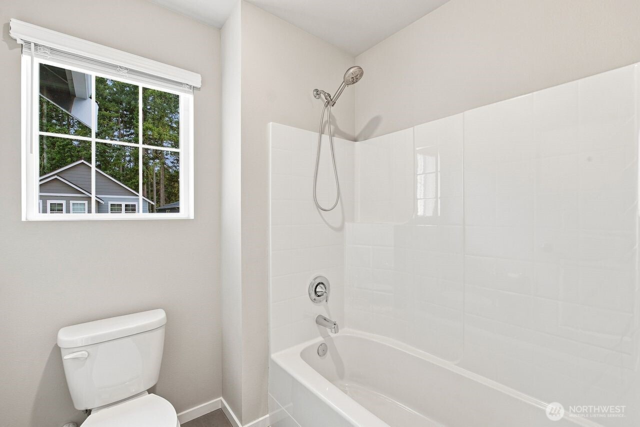 18419 7th Avenue Property Photo 32