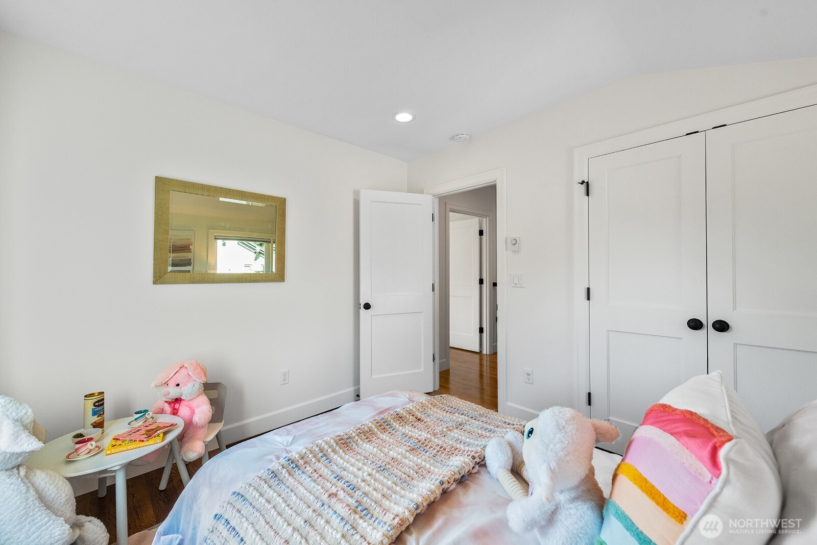 6202 Ravenna Avenue Property Photo 20