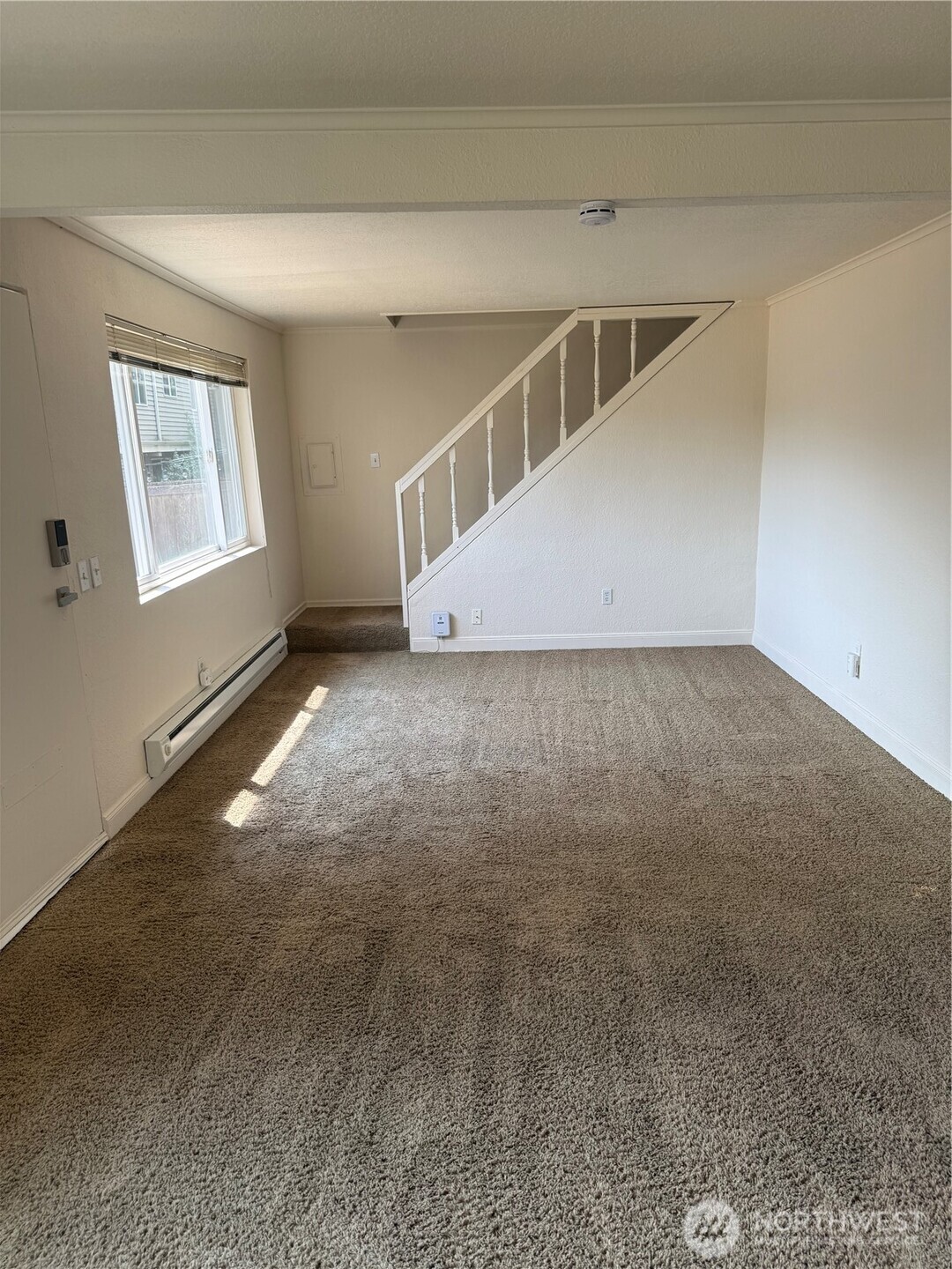 3910 Ne 51st Street Property Photo 4