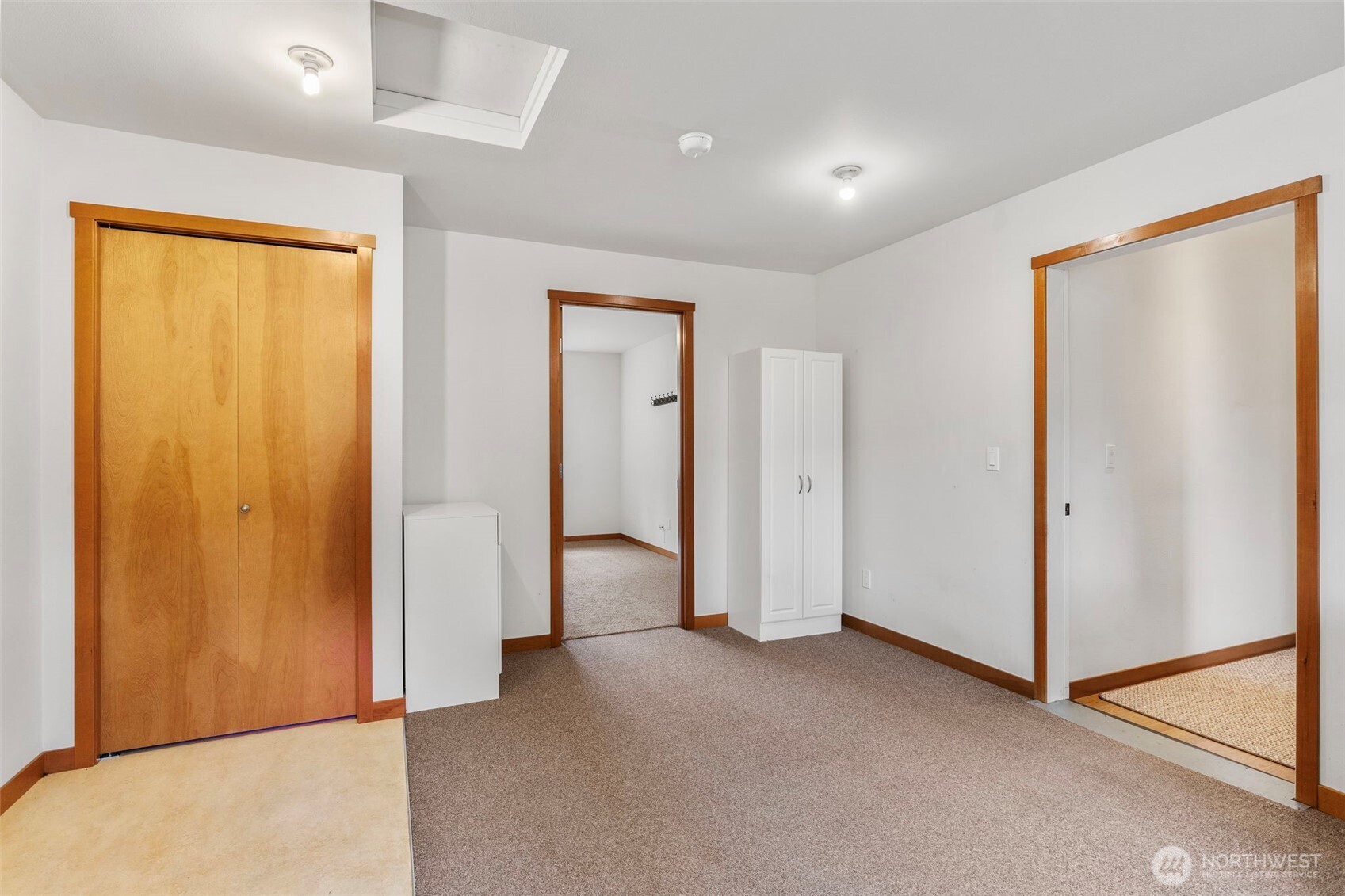 85 St. James Place Property Photo 27