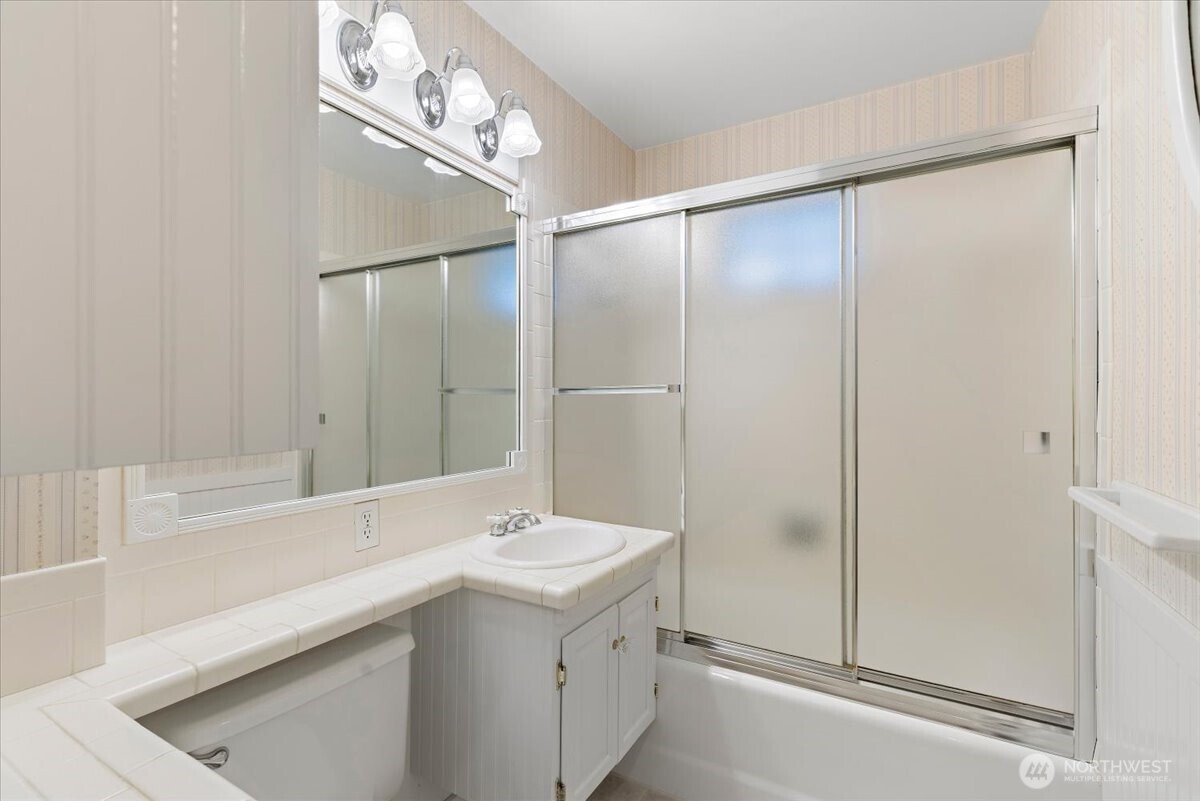 10231 41st Avenue Property Photo 20