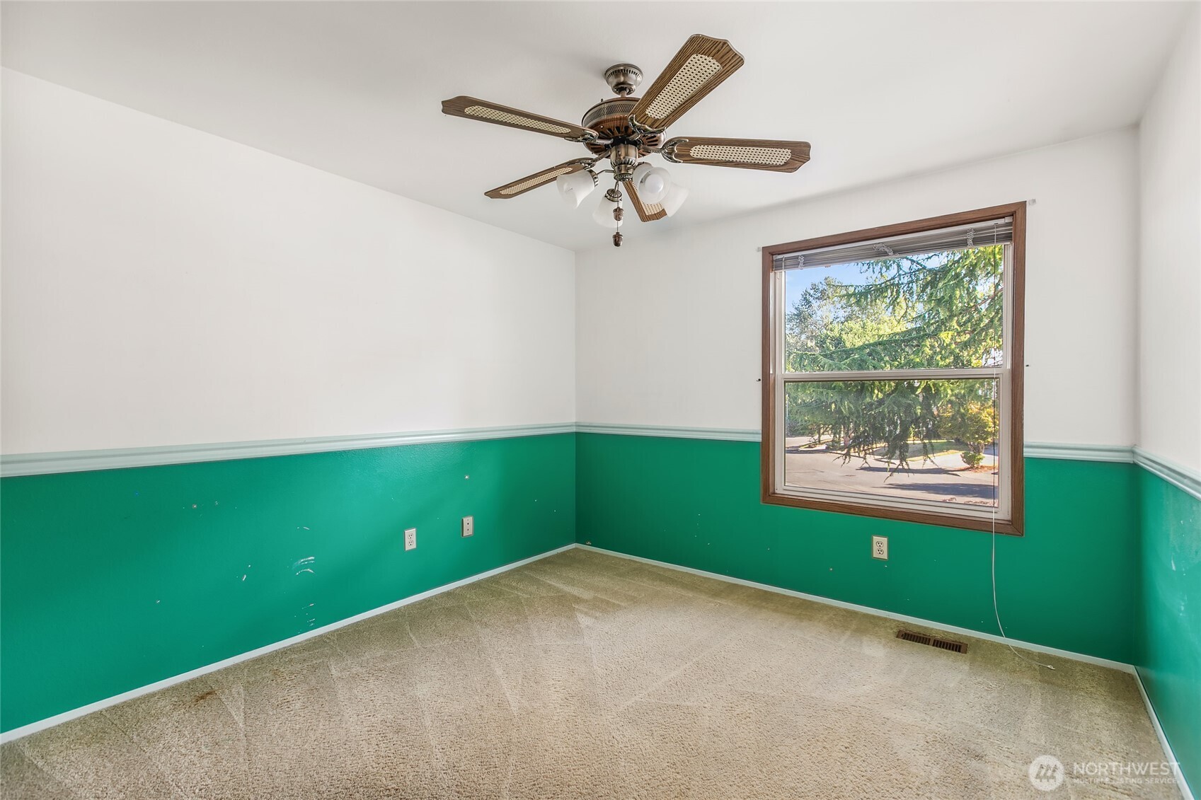 2405 Main Court Property Photo 13