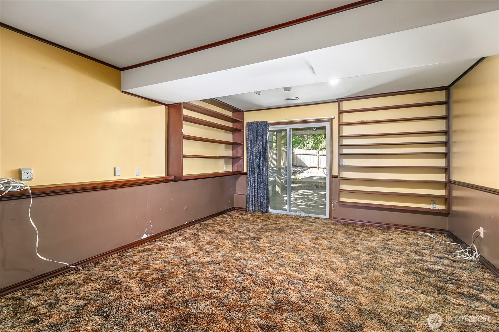 2405 Main Court Property Photo 17