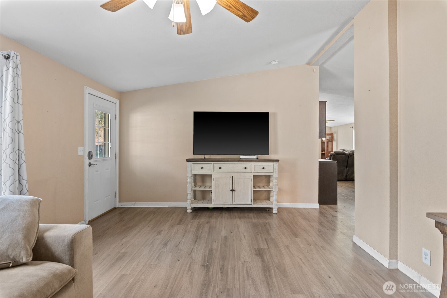 14934 Golden Delicious Property Photo 6