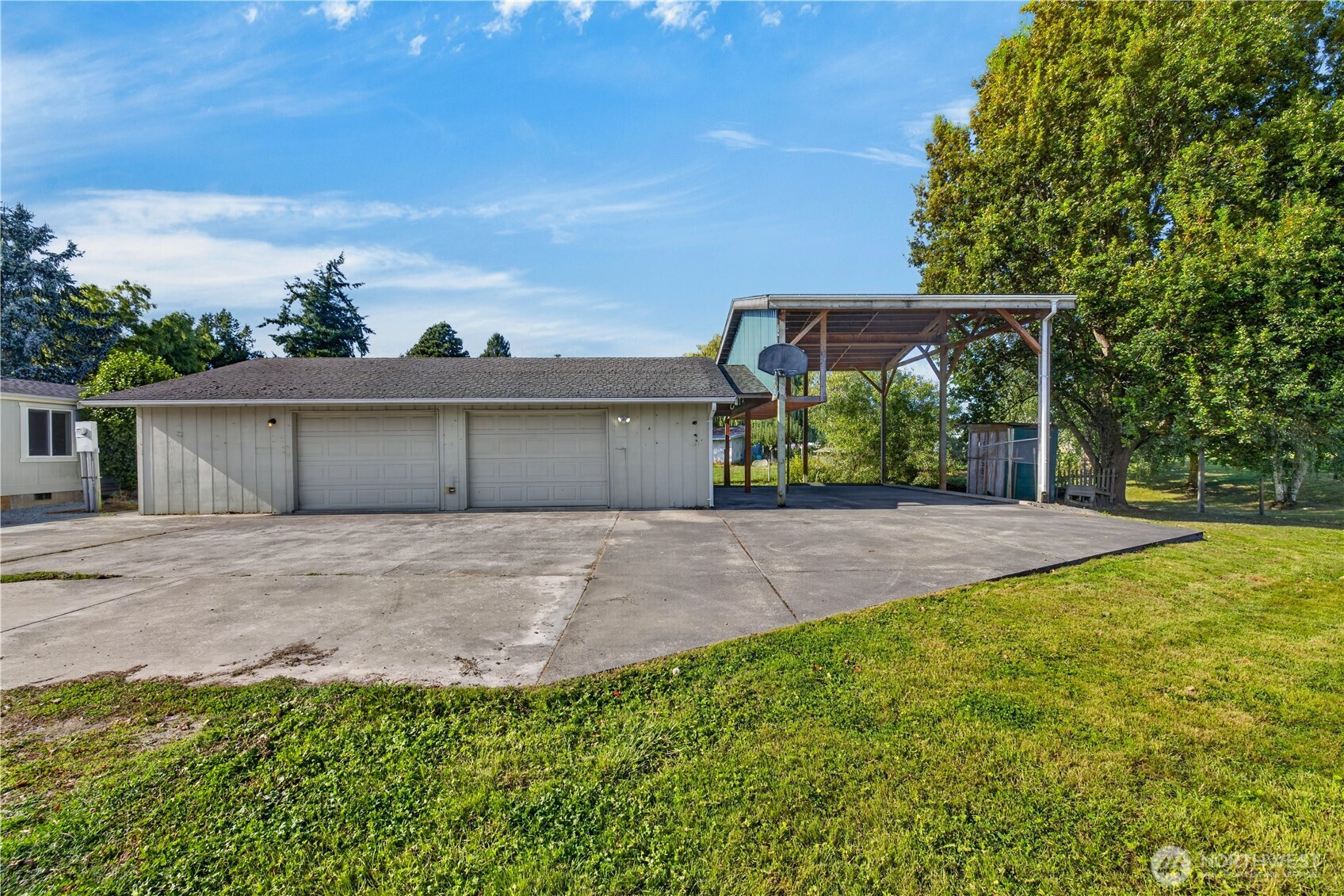 15086 Family Court Property Photo 33