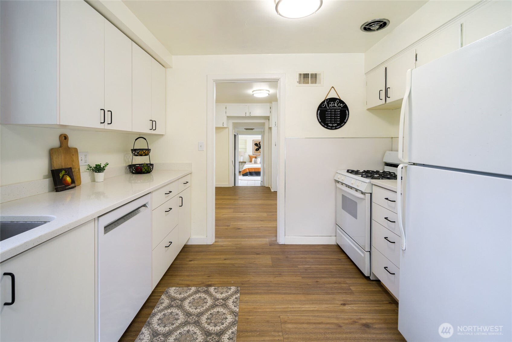 2216 Elizabeth Street Property Photo 12