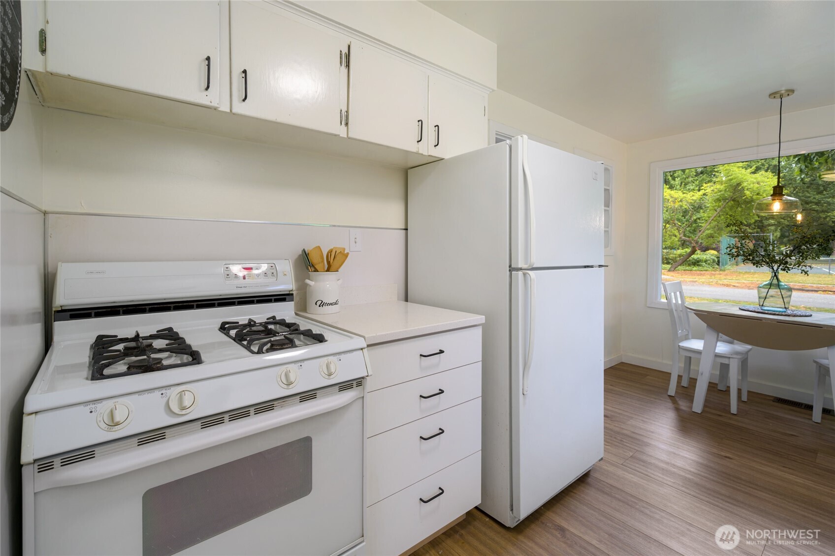 2216 Elizabeth Street Property Photo 14