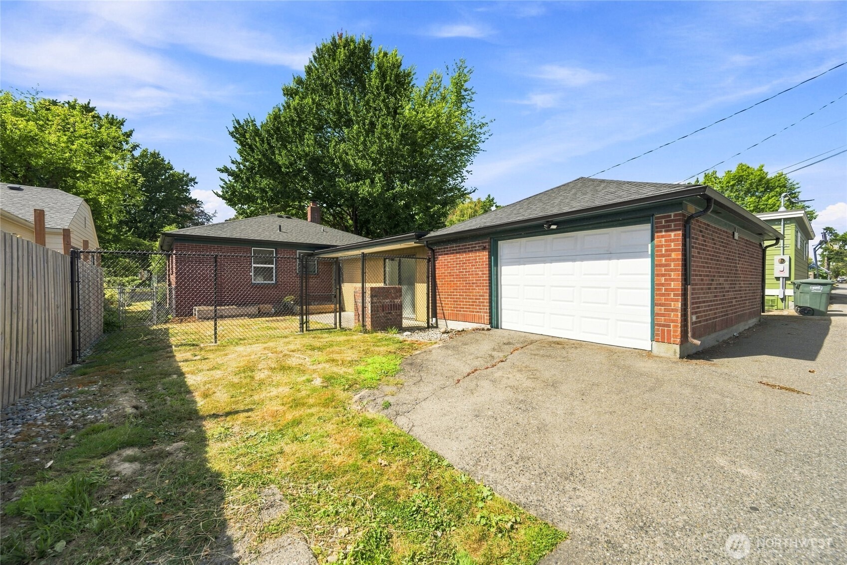 2216 Elizabeth Street Property Photo 33