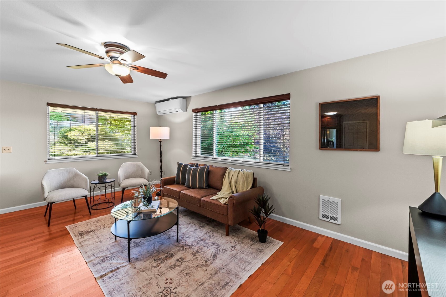 1908 Ne Bentley Drive Property Photo 6