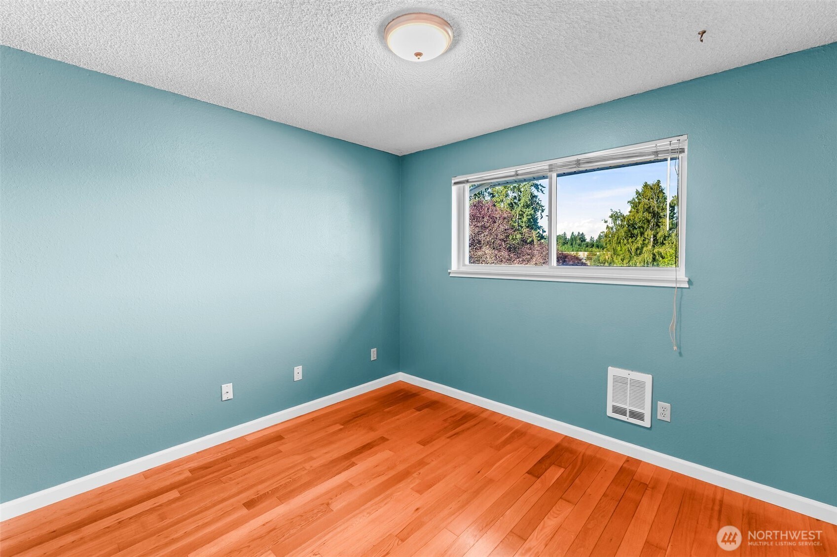 1908 Ne Bentley Drive Property Photo 17