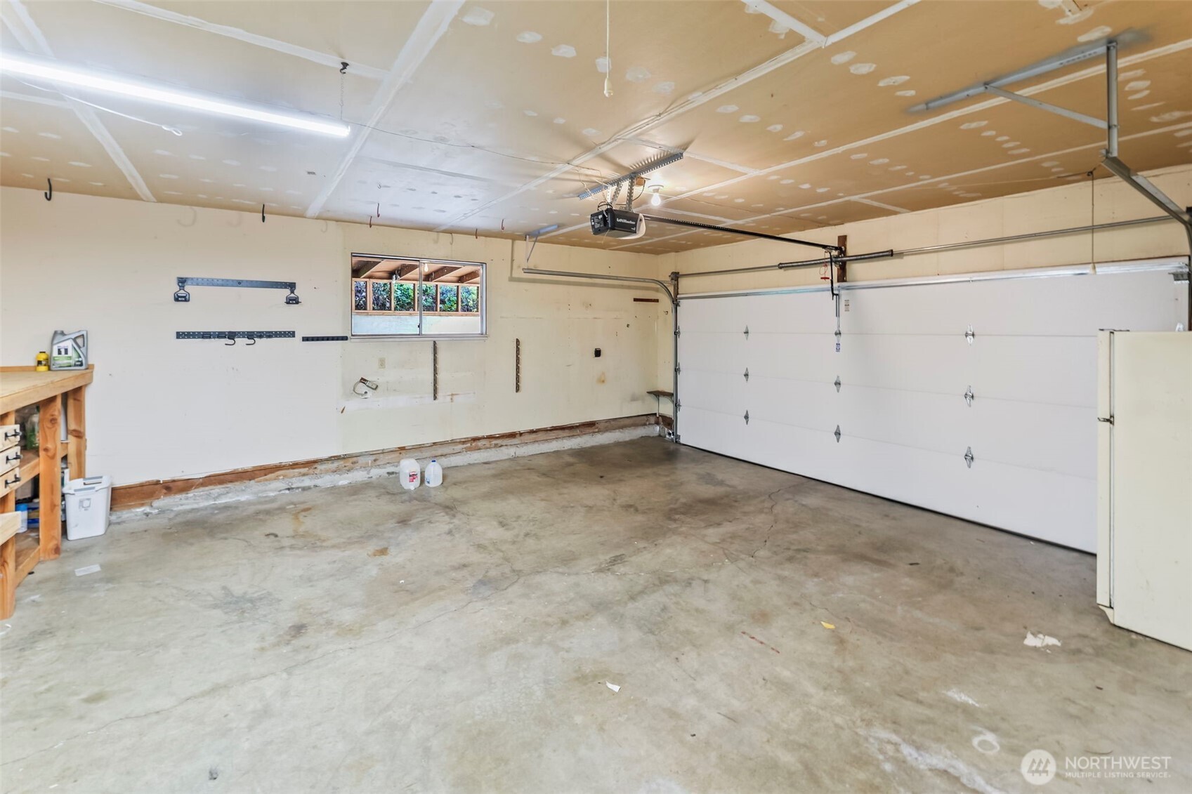 1908 Ne Bentley Drive Property Photo 26