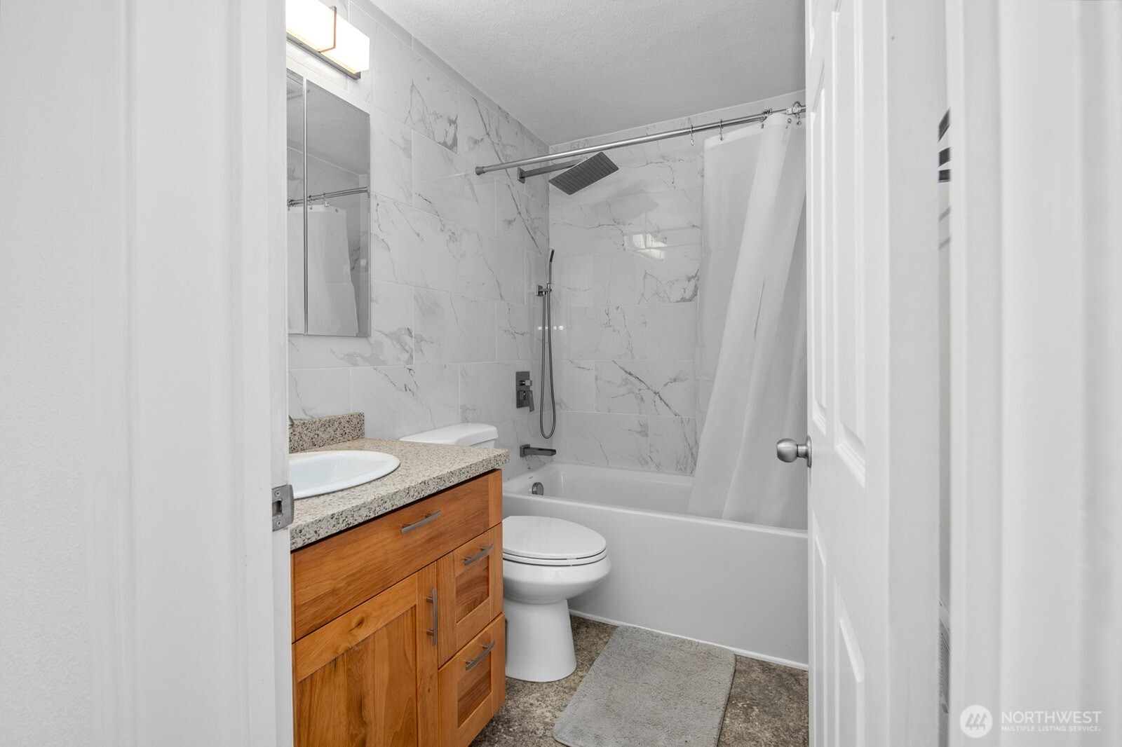 410 E Scott Street Property Photo 19