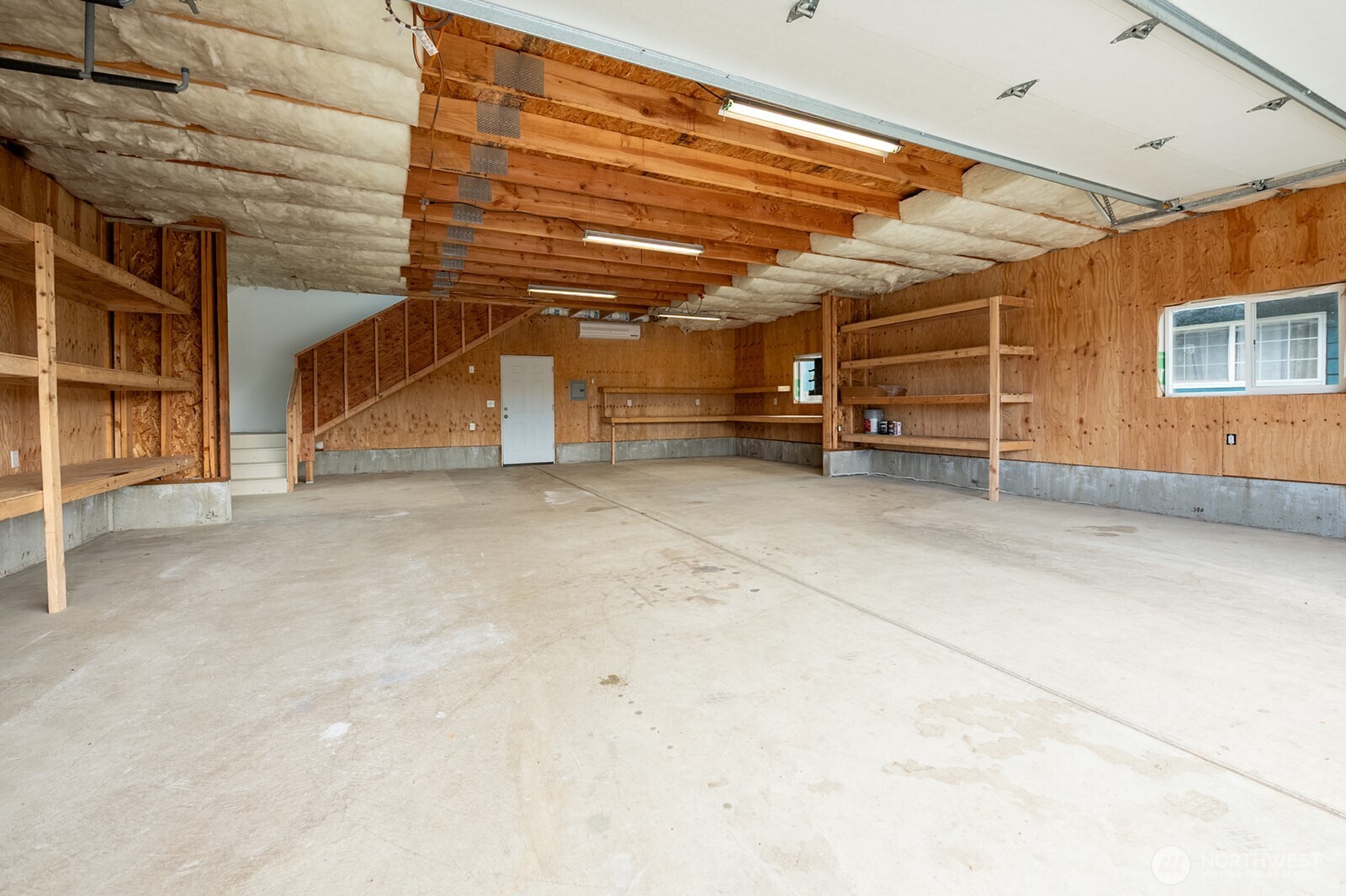 410 E Scott Street Property Photo 28