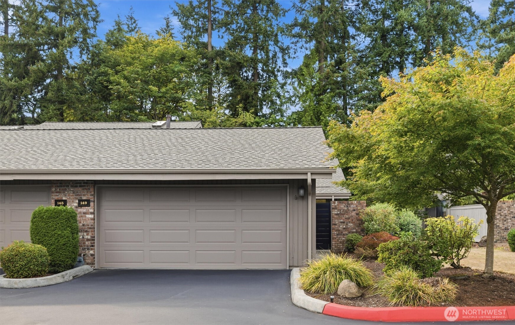149 140th Place 125 Property Photo 2