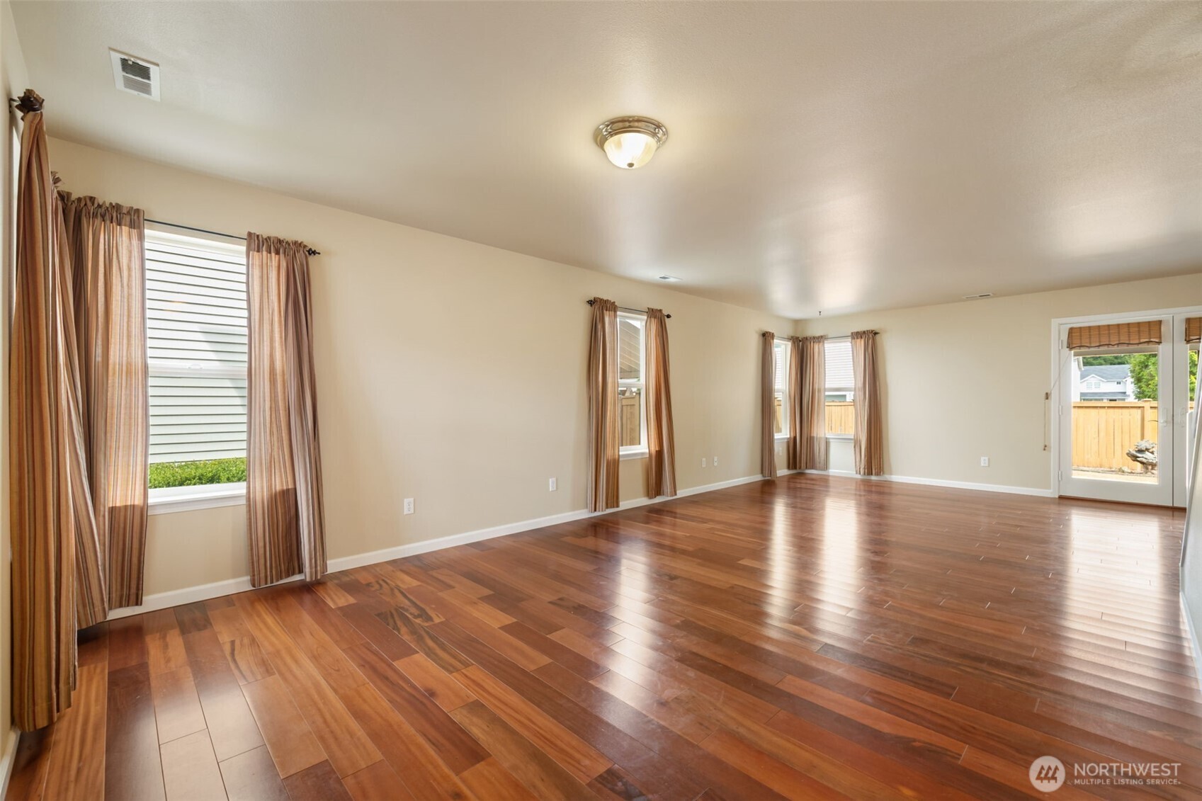 4307 Murrelet Avenue Property Photo 3