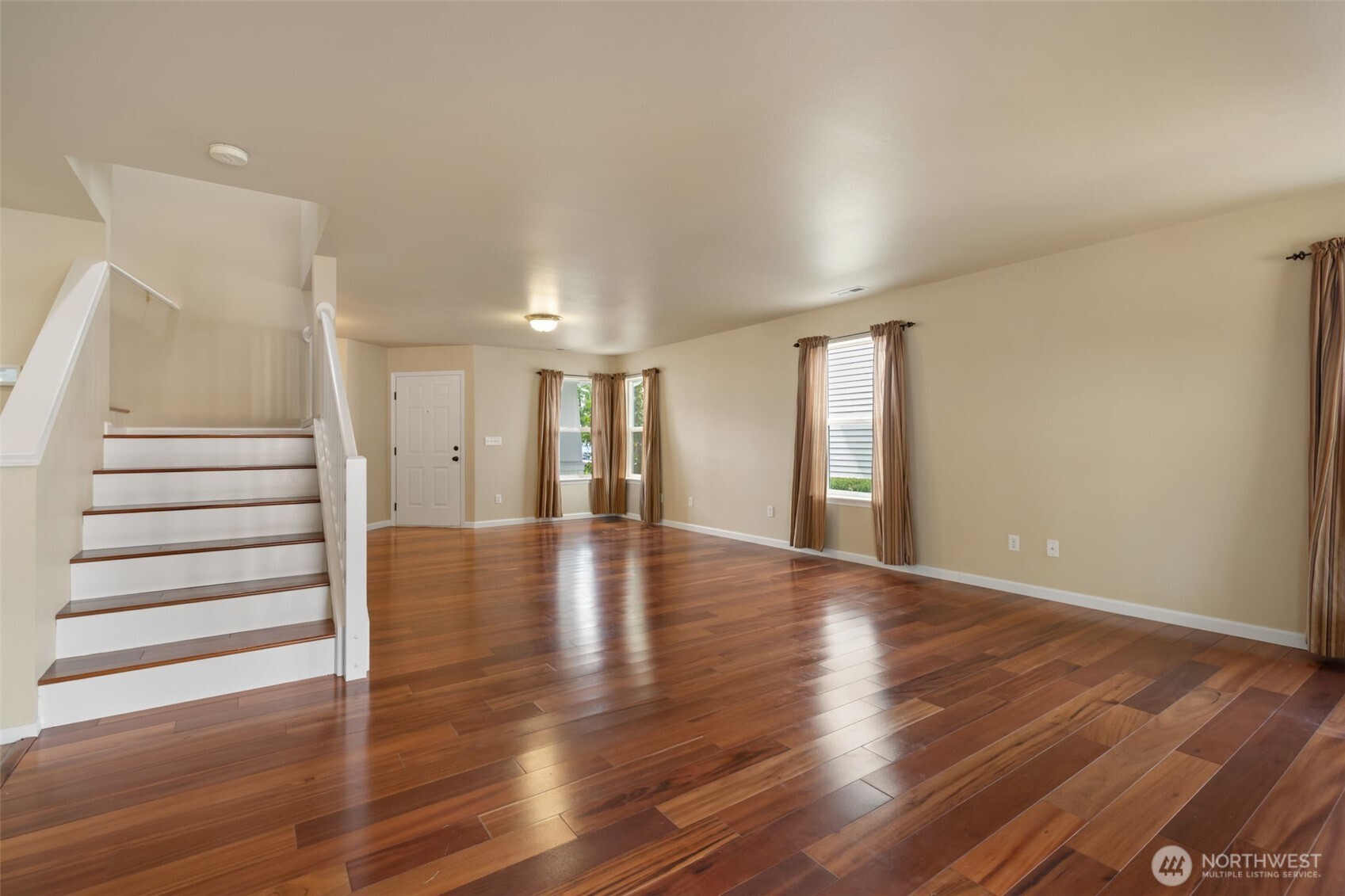 4307 Murrelet Avenue Property Photo 6