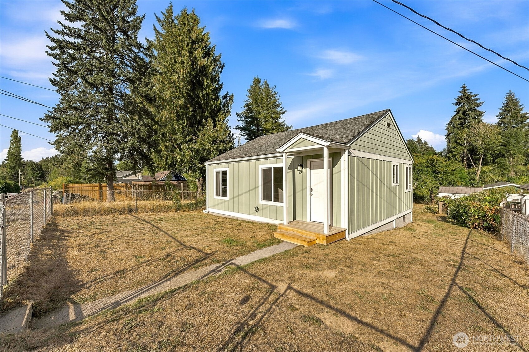 1435 Garrison Avenue Property Photo 4