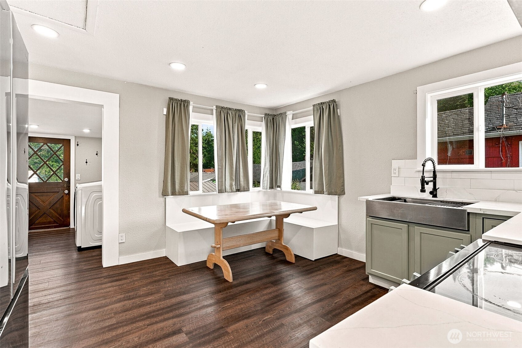 1435 Garrison Avenue Property Photo 8