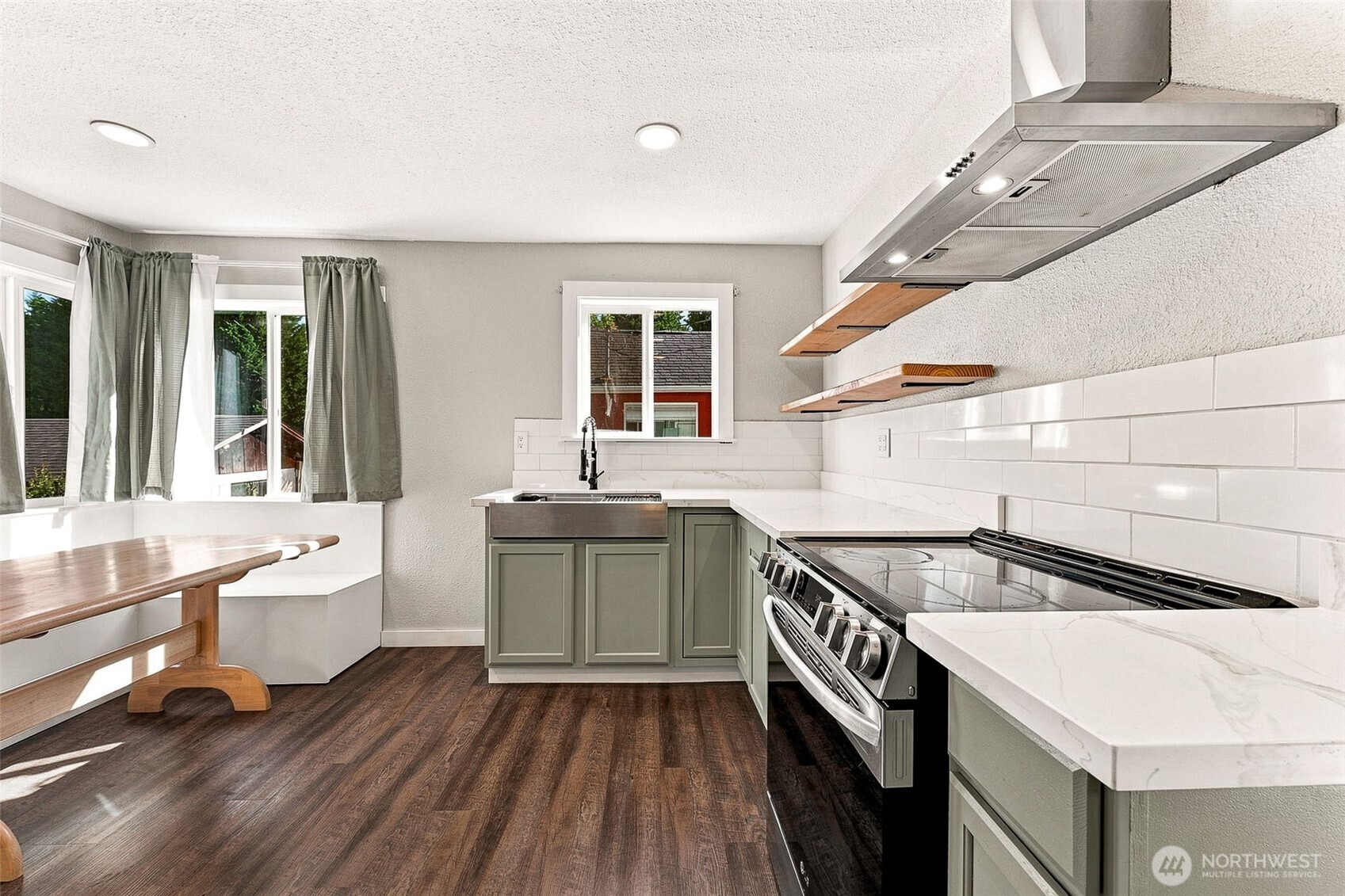 1435 Garrison Avenue Property Photo 8